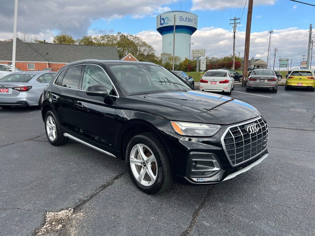 Used 2023 Audi Q5 2.0T Premium w/ Convenience Package image 4