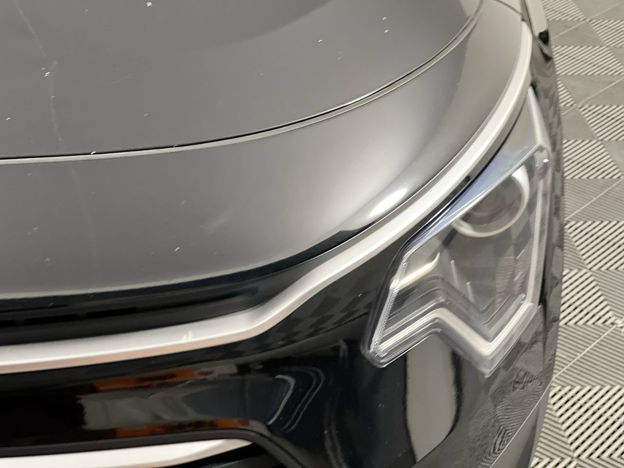 Certified 2023 Kia Niro LX FWD image 9