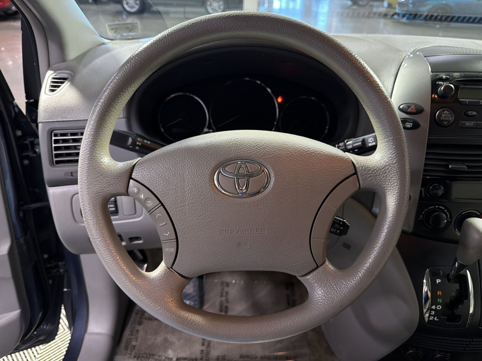 Used 2009 Toyota Sienna LE FWD image 18