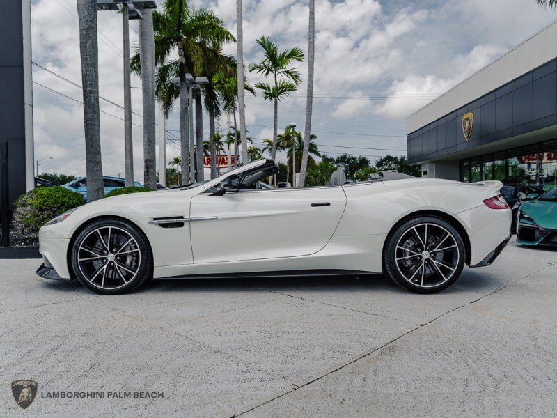 Used 2014 Aston Martin Vanquish Volante RWD image 3