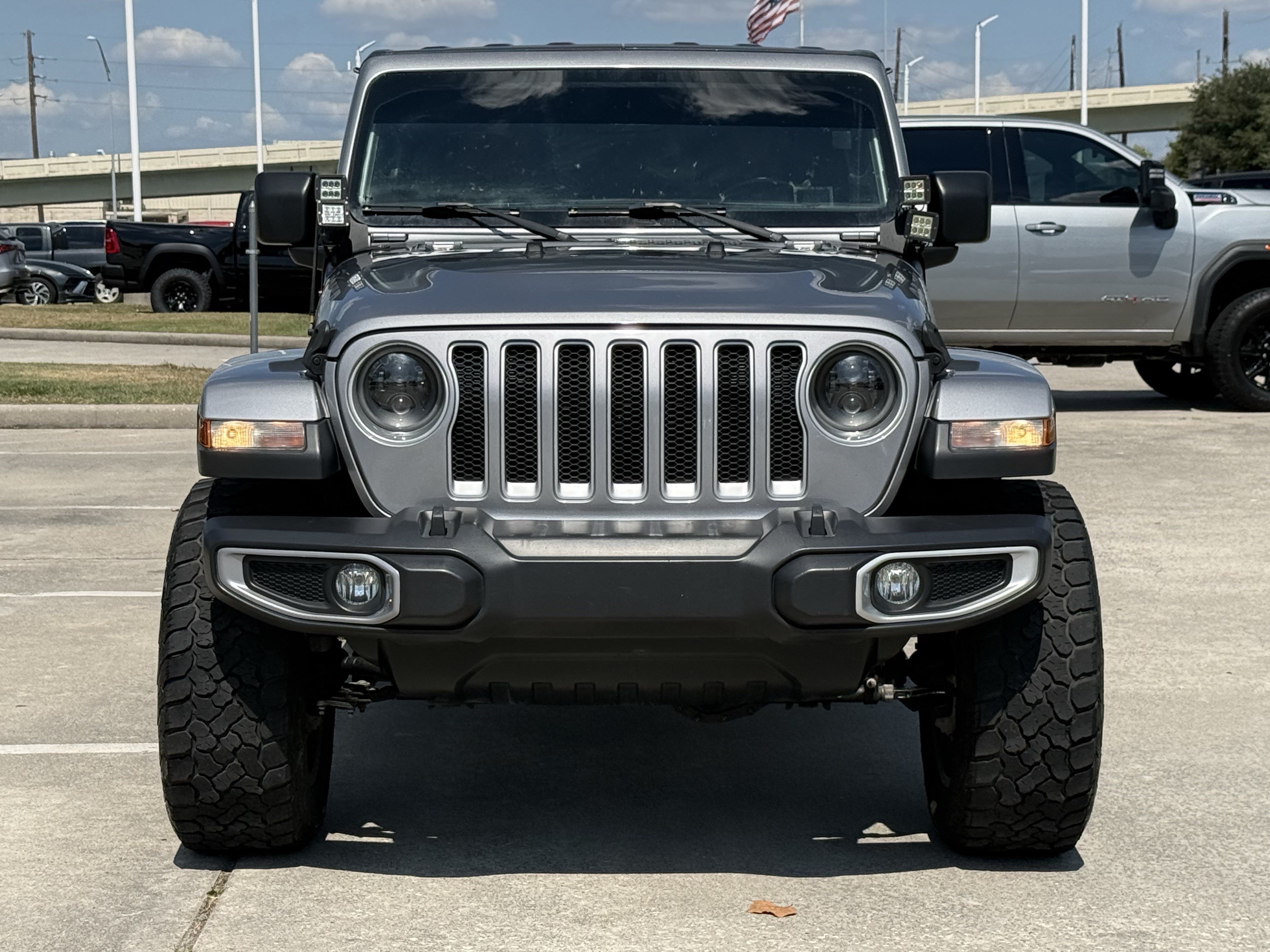 Used 2020 Jeep Wrangler Unlimited Sahara AWD/4WD image 10