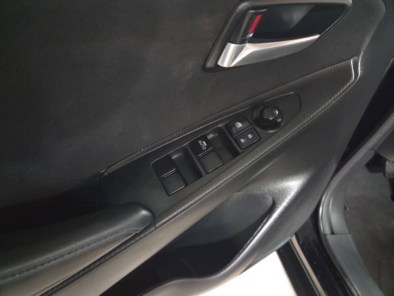 Used 2018 Toyota Yaris iA FWD image 7