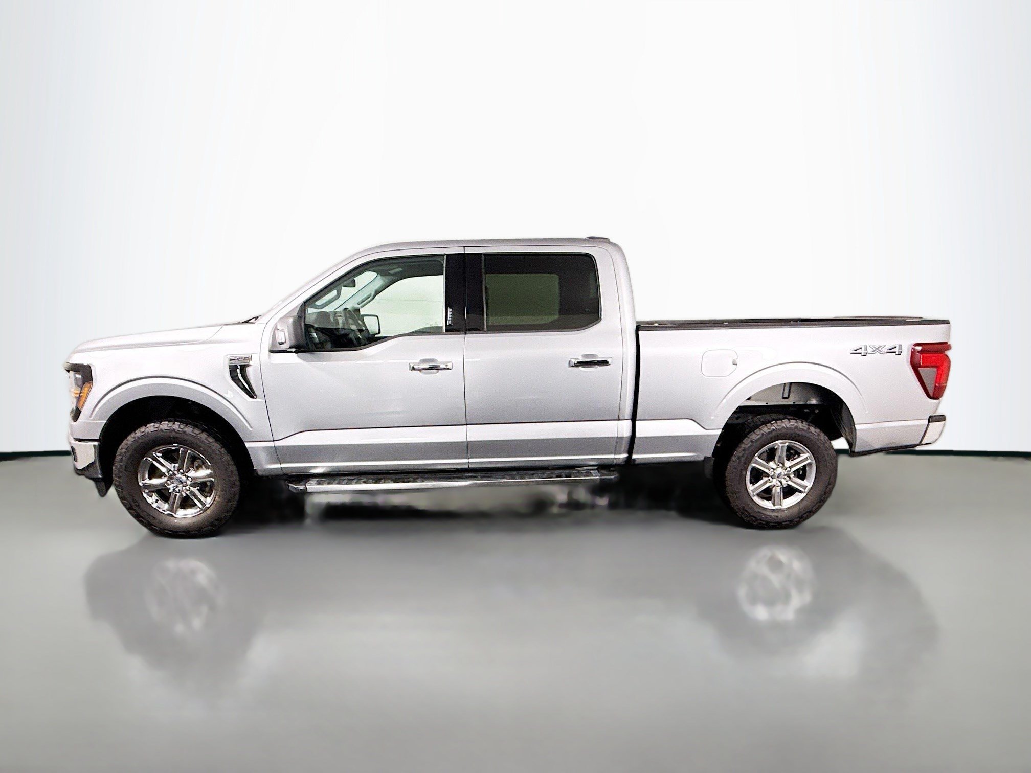 Used 2024 Ford F150 XLT w/ Tow/Haul Package AWD/4WD image 6