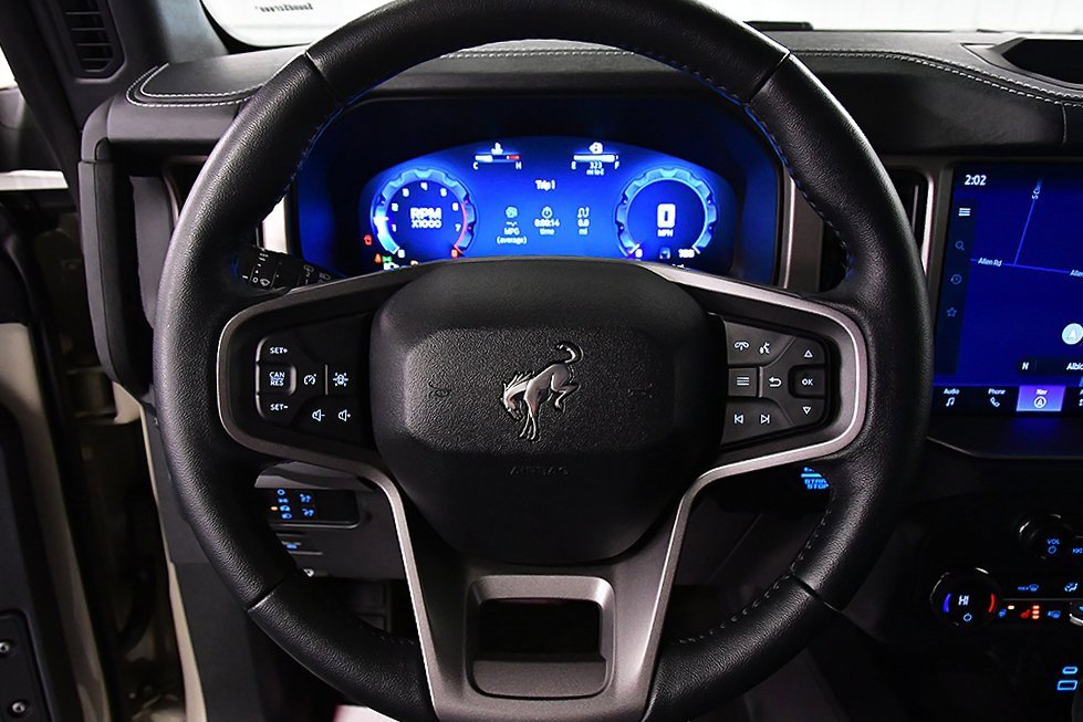 Used 2025 Ford Bronco Outer Banks image 18