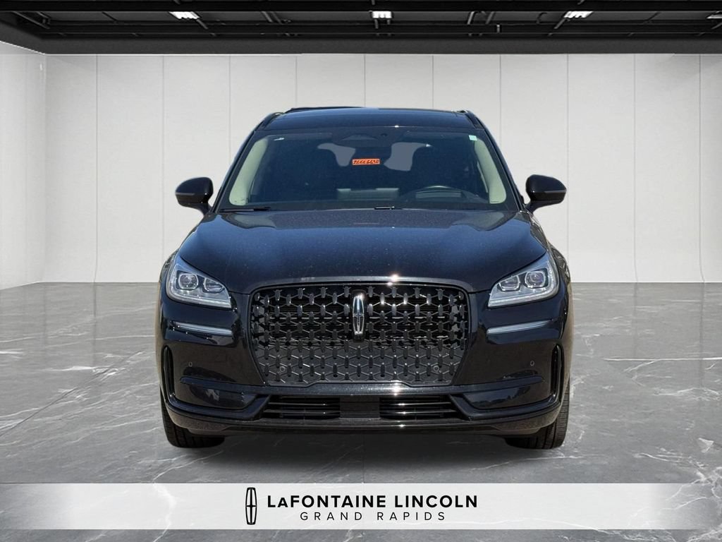 Certified 2025 Lincoln Corsair Reserve w/ Equipment Group 202A AWD/4WD image 8