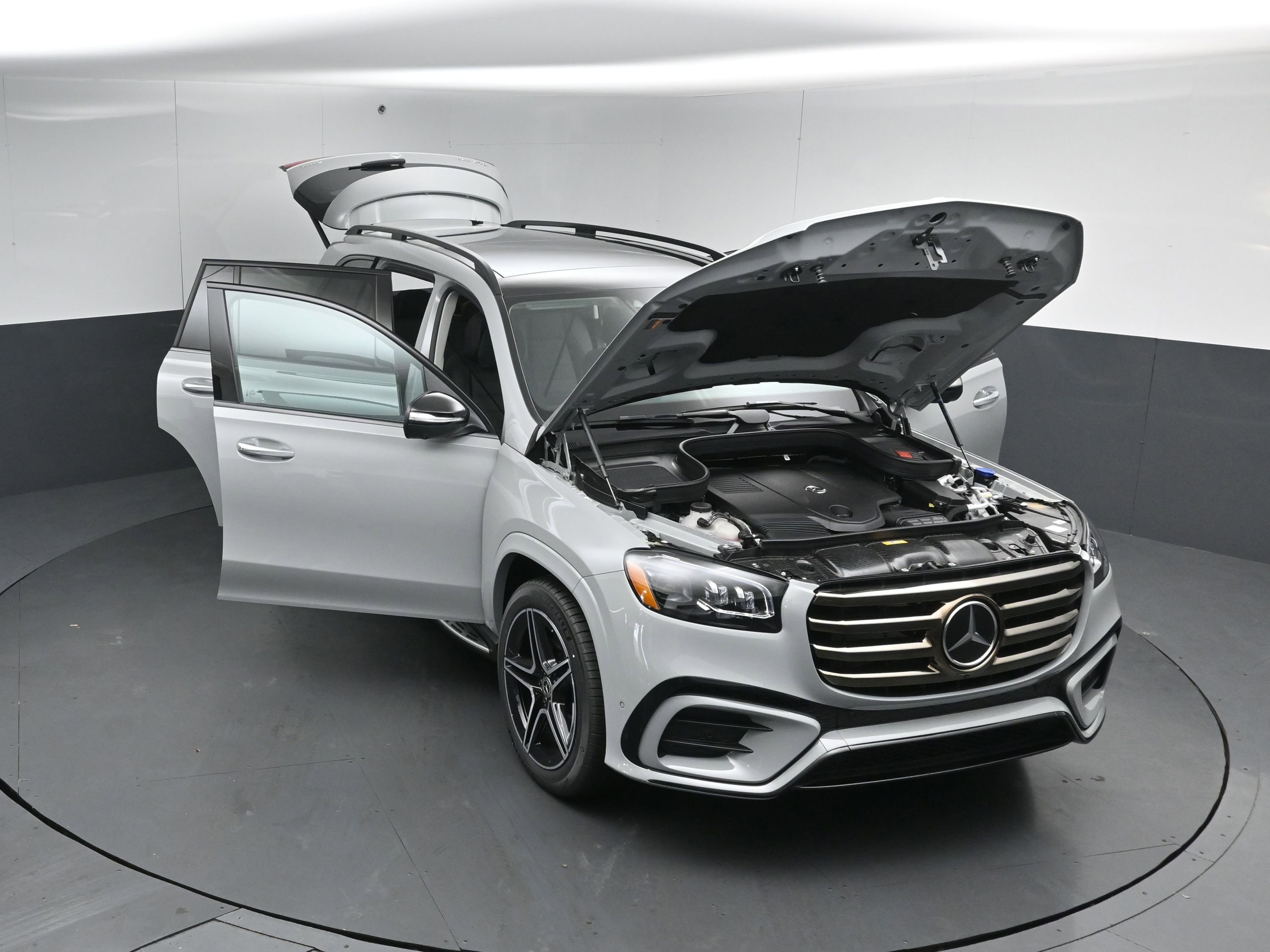 New 2026 Mercedes-Benz GLS 450 4MATIC image 52