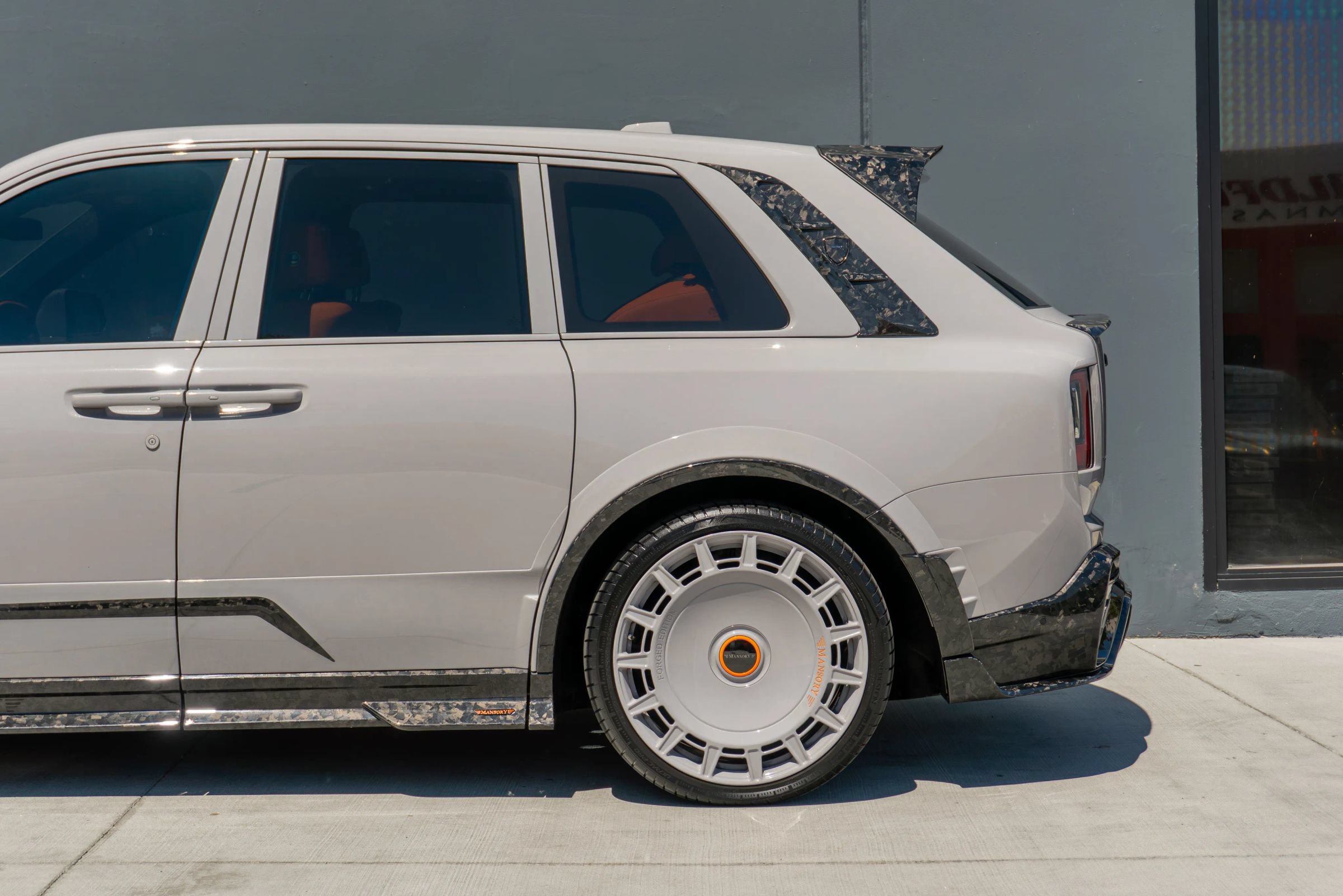 Used 2026 Rolls-Royce Cullinan AWD/4WD image 20