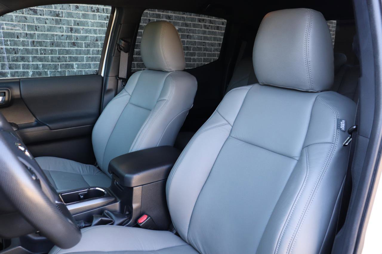 Used 2018 Toyota Tacoma TRD Sport image 47