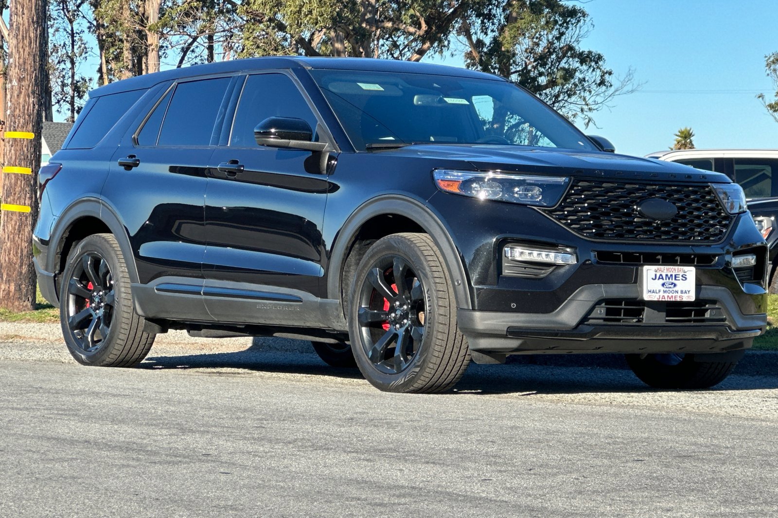 Used 2022 Ford Explorer ST w/ Equipment Group 401A image 7