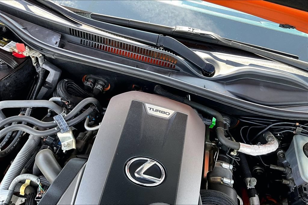 Used 2016 Lexus RC 200t RWD image 32