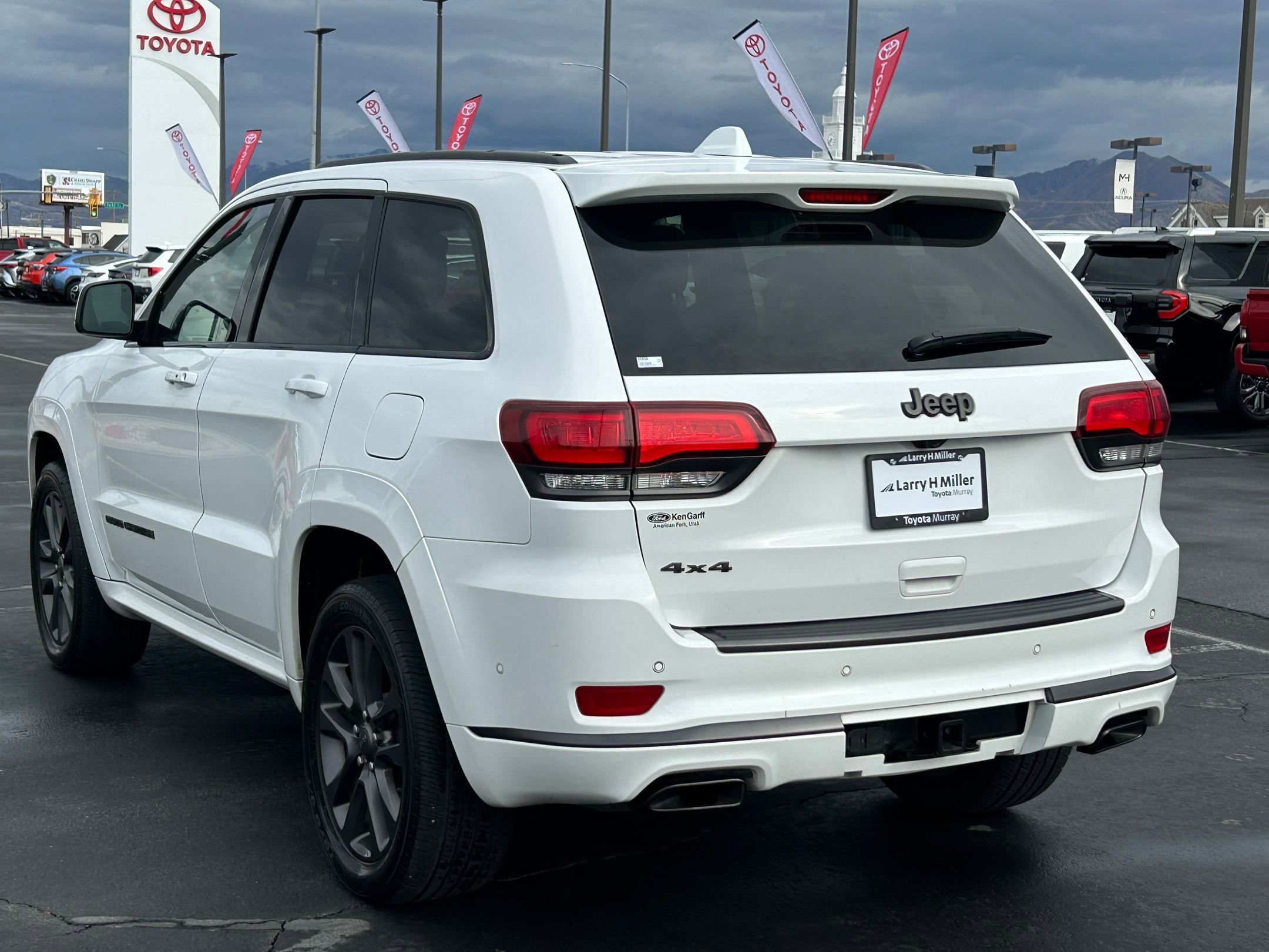 Used 2018 Jeep Grand Cherokee High Altitude image 3