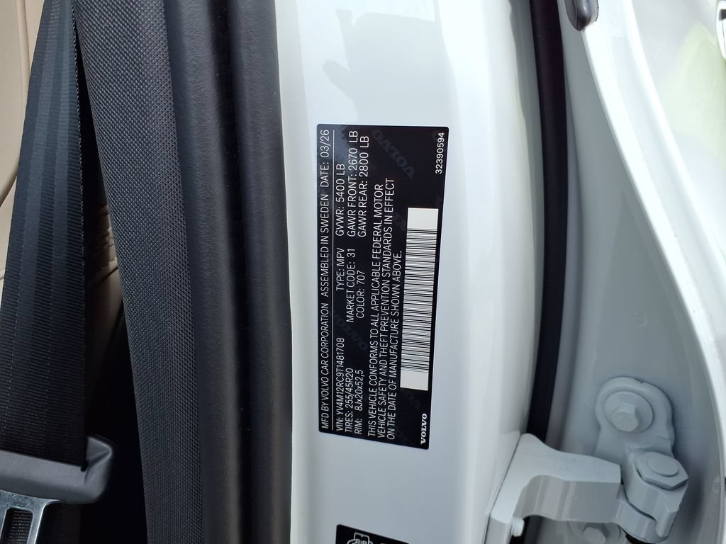 New 2026 Volvo XC60 B5 Plus w/ Climate Package AWD/4WD image 30