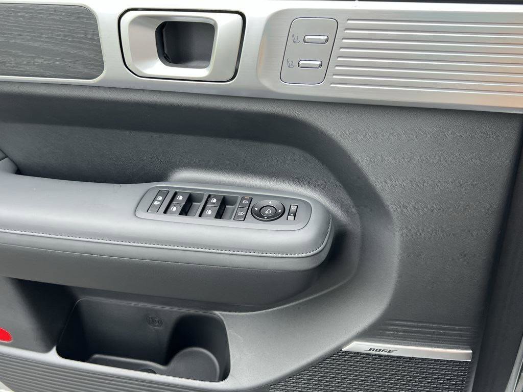 New 2025 Hyundai Santa Fe Limited image 17