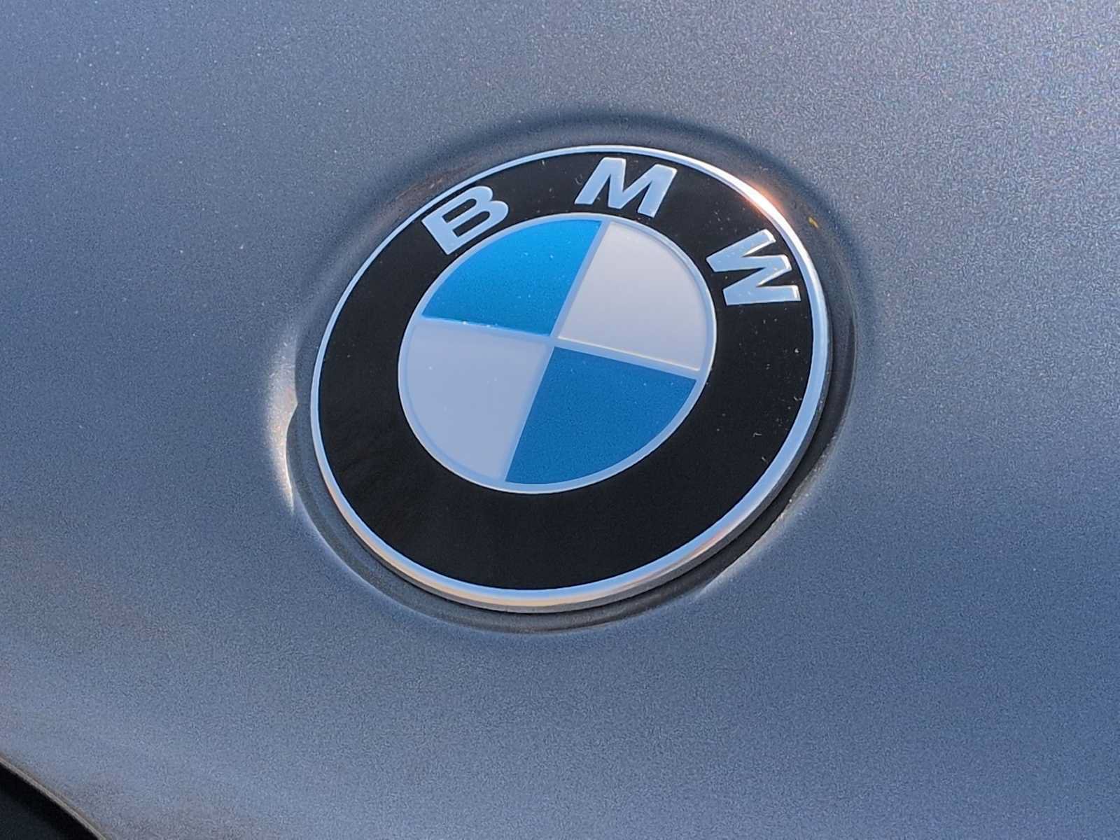 New 2026 BMW X5 xDrive40i w/ M Sport Package AWD/4WD image 11