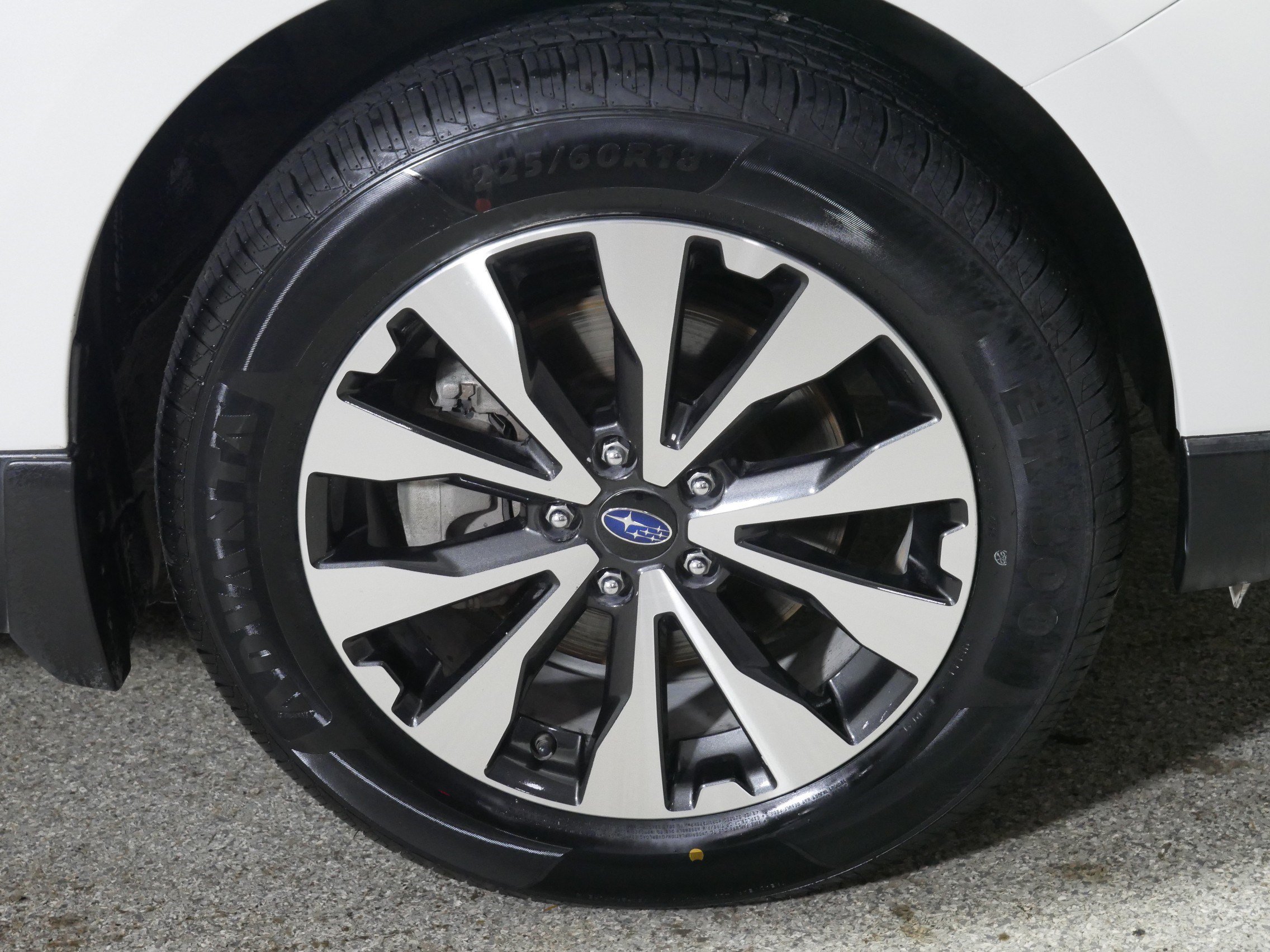 Used 2017 Subaru Outback 2.5i Limited AWD/4WD image 15