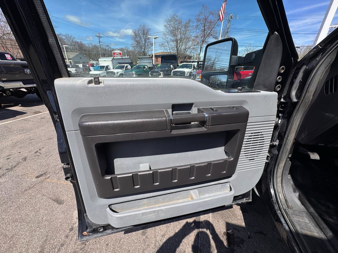Used 2016 Ford F550 4x4 SuperCab Super Duty image 34