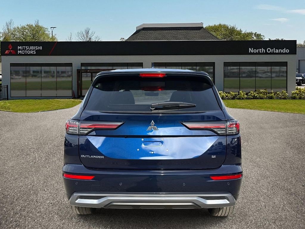 New 2026 Mitsubishi Outlander SE image 5