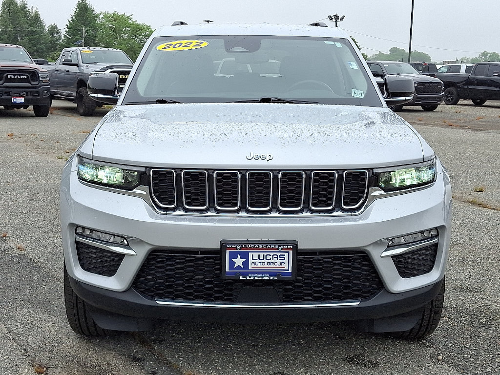 Used 2022 Jeep Grand Cherokee Limited AWD/4WD image 4