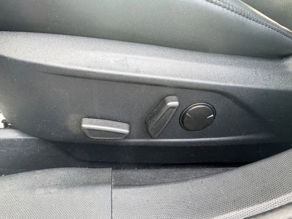 Used 2021 Ford Mustang Mach-E Premium image 19