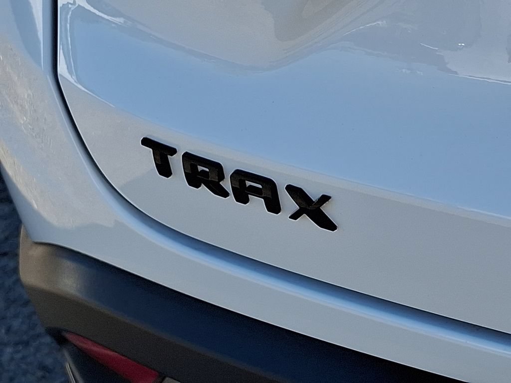Used 2024 Chevrolet Trax RS FWD image 29