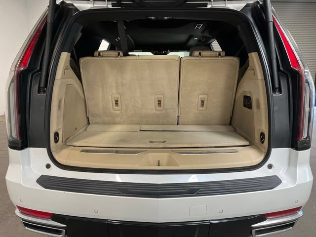 Used 2023 Cadillac Escalade Premium Luxury w/ Performance Package AWD/4WD image 16