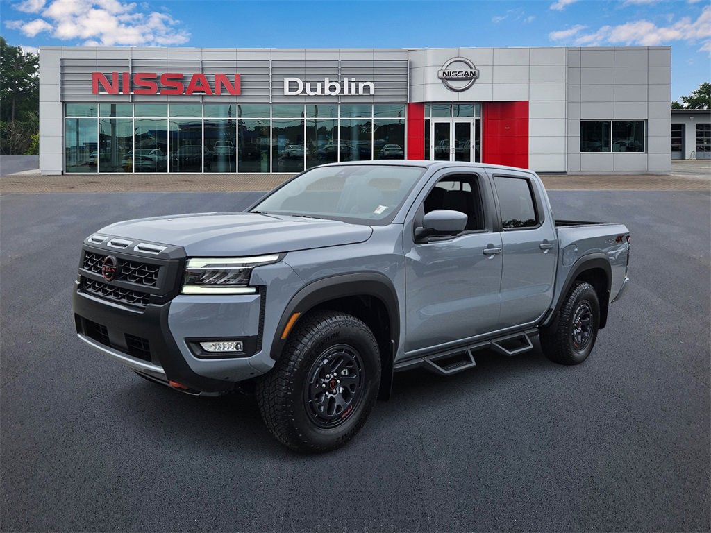 New 2025 Nissan Frontier PRO-4X w/ Pro Premium Package