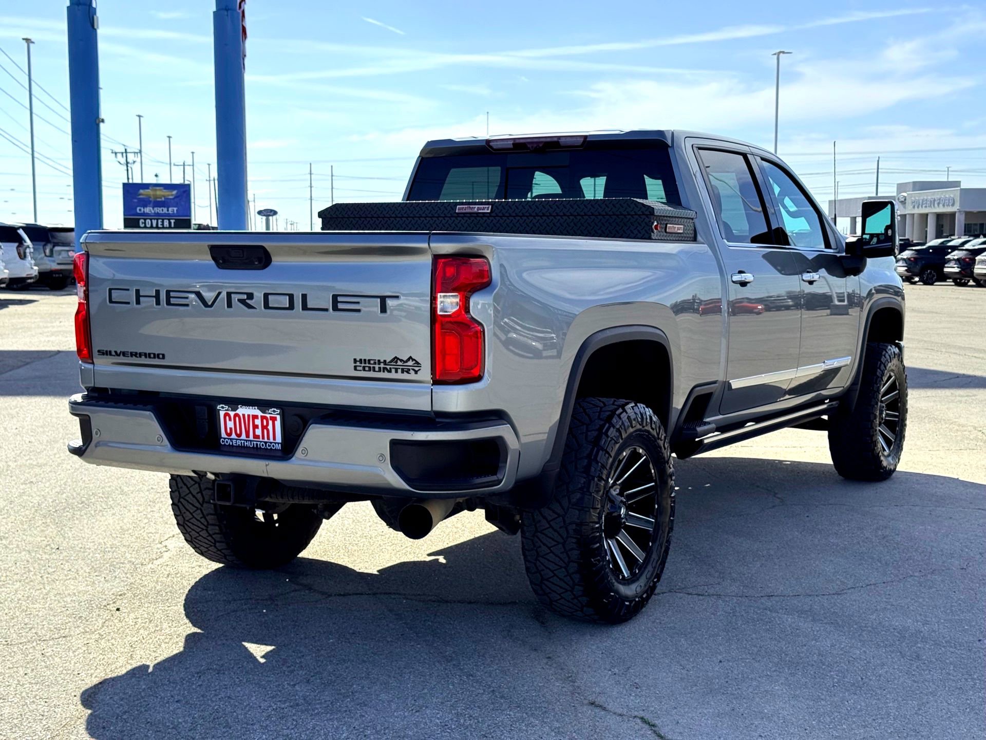 Used 2024 Chevrolet Silverado 2500 High Country w/ Technology Package image 7