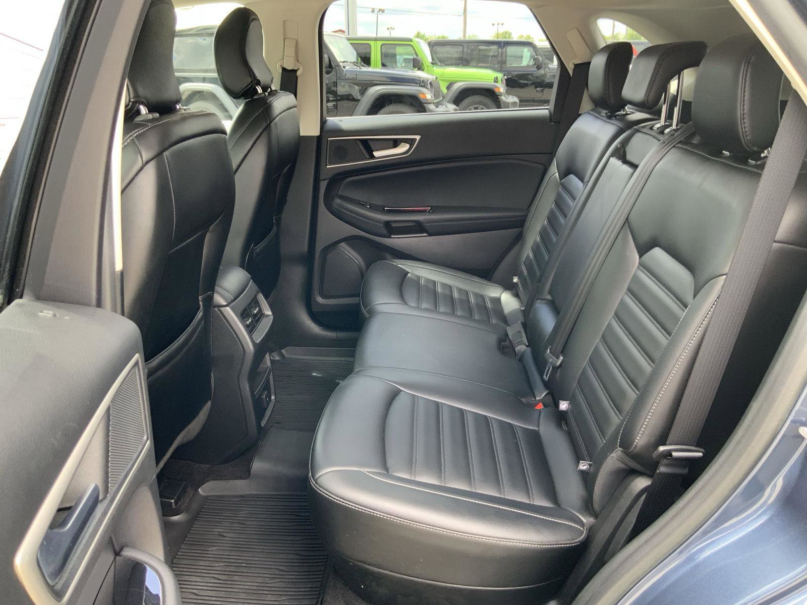 Used 2019 Ford Edge SEL w/ Equipment Group 201A AWD/4WD image 52