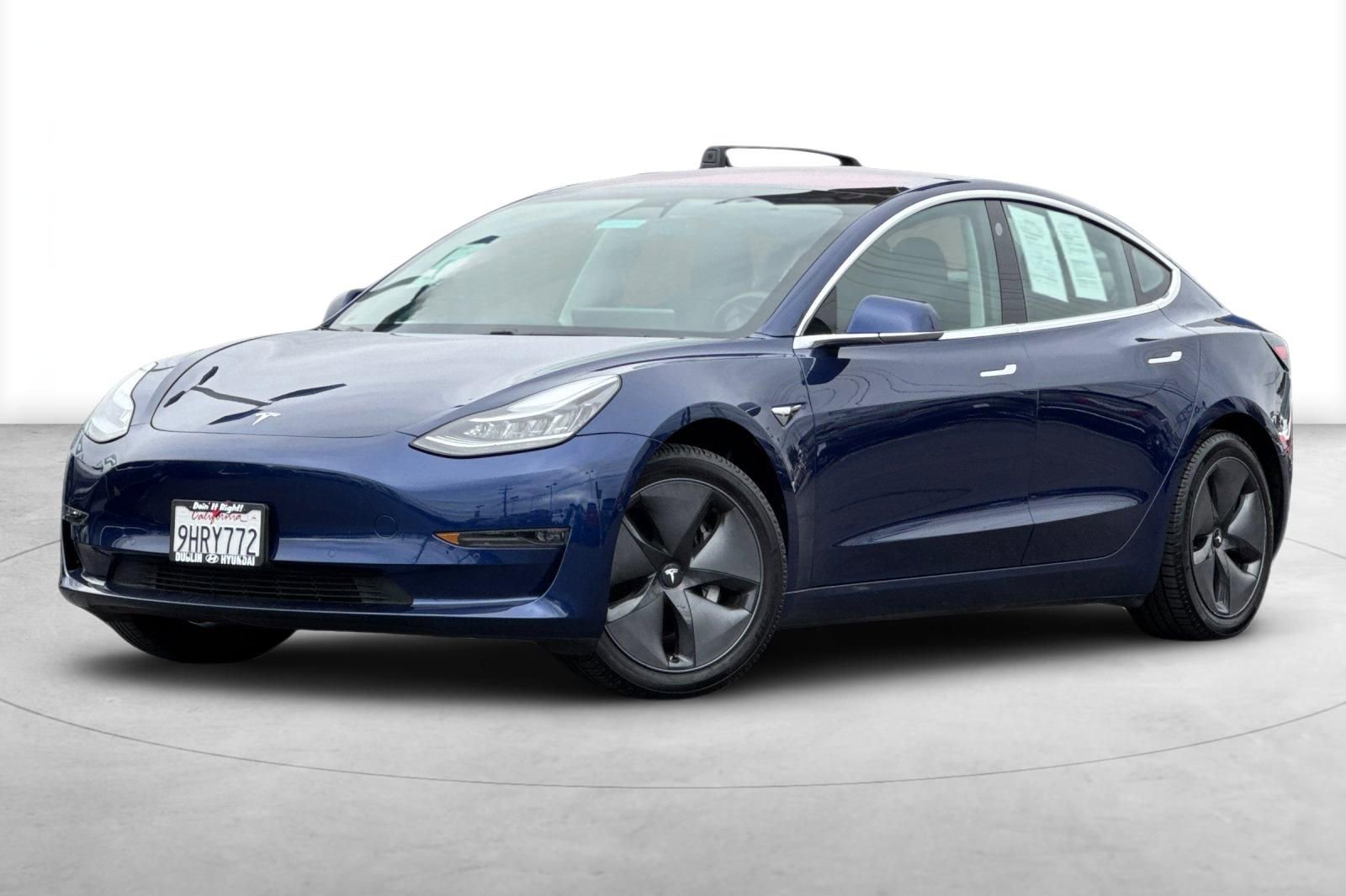 Used 2018 Tesla Model 3 Long Range RWD image 2