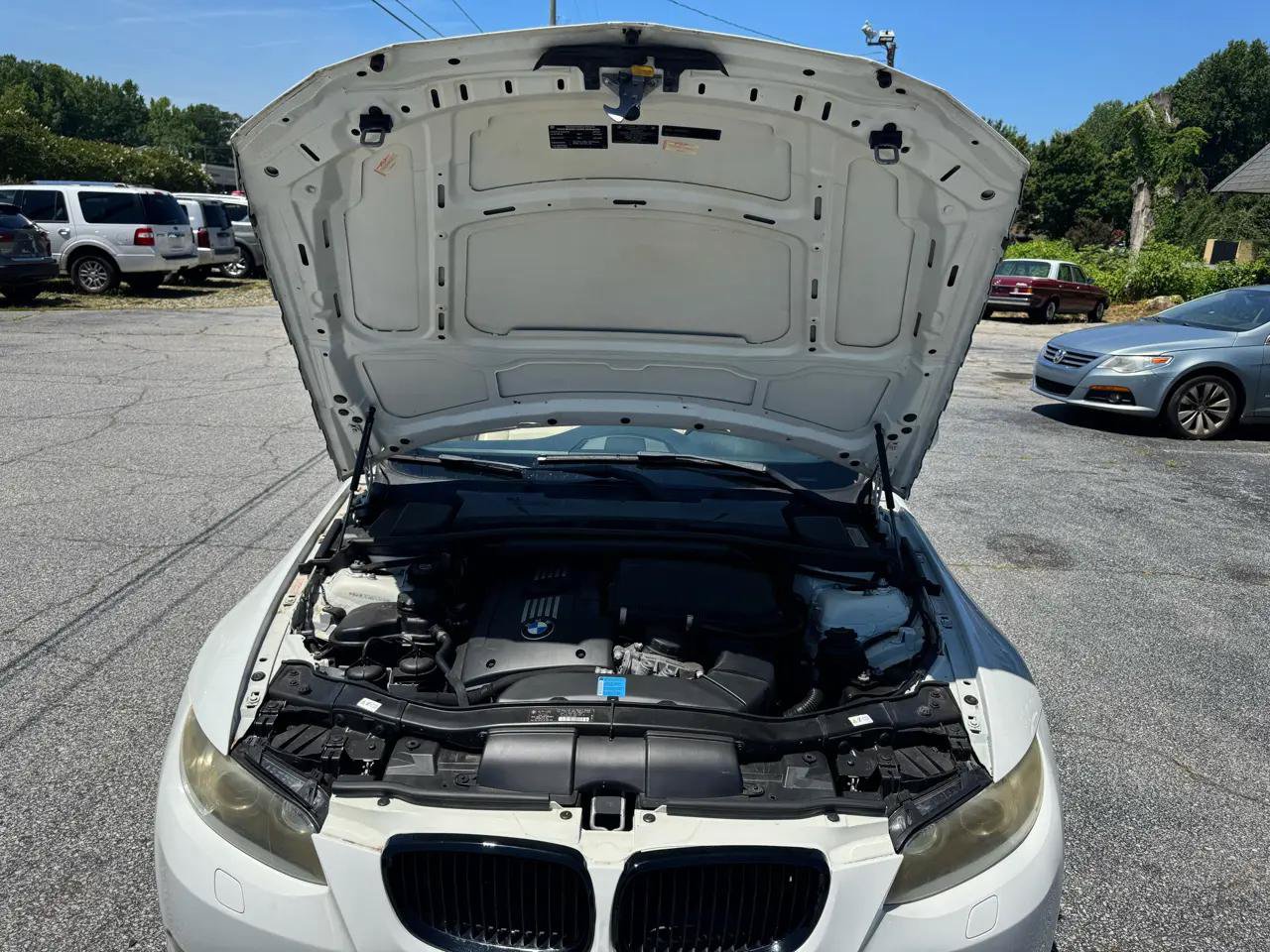 Used 2010 BMW 335i Convertible RWD image 32