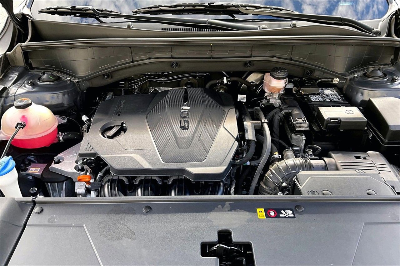 Used 2024 Kia Sorento S image 38