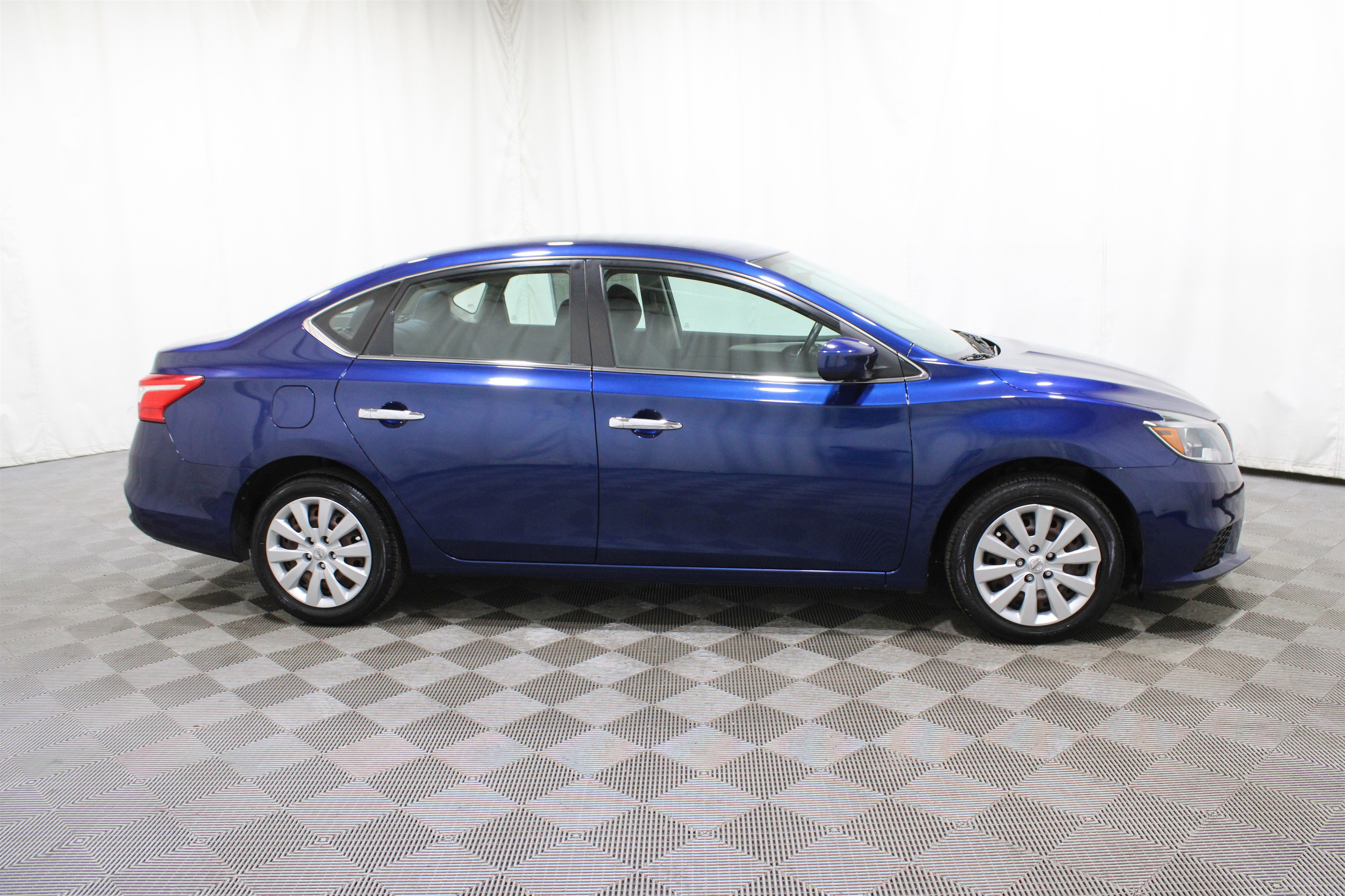 Used 2019 Nissan Sentra S image 28
