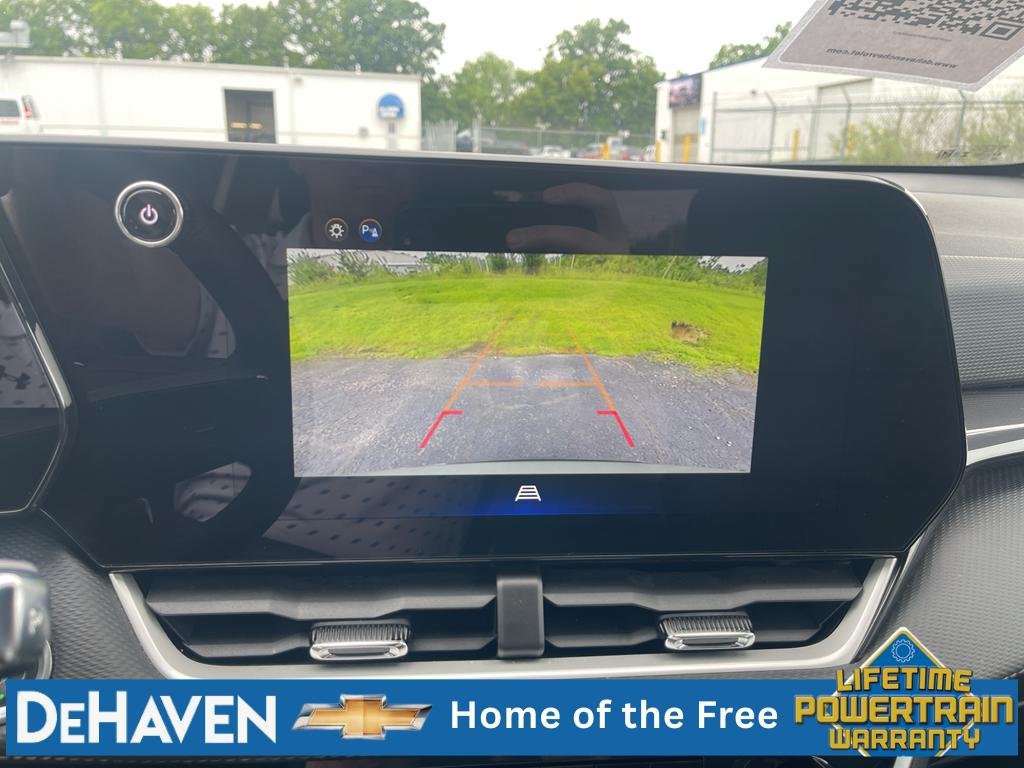 Used 2025 Chevrolet Equinox LT AWD/4WD image 15
