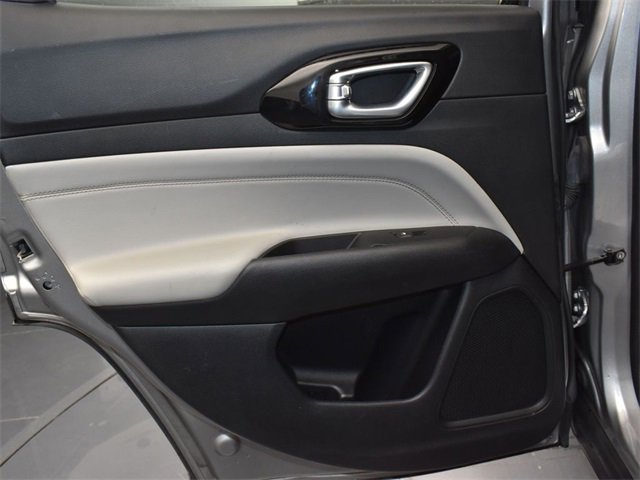 Used 2022 Jeep Compass Limited image 15