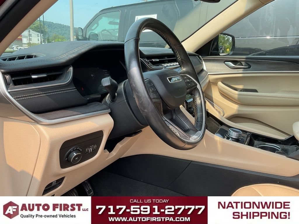 Used 2021 Jeep Grand Cherokee L Limited AWD/4WD image 6