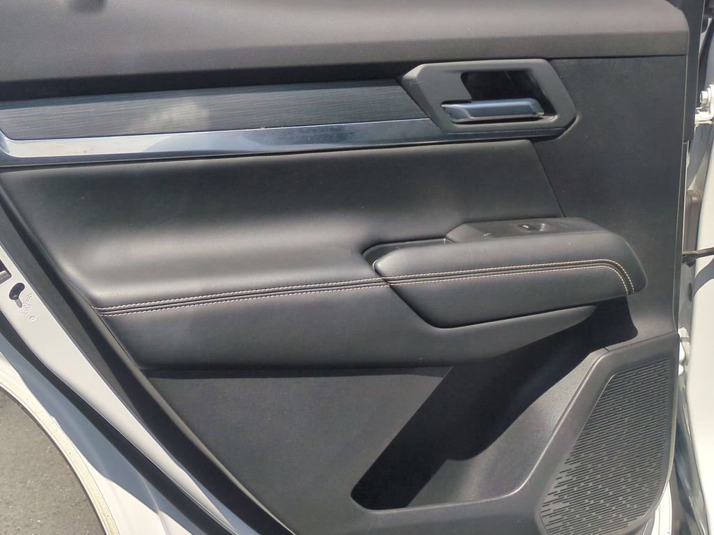 Used 2025 GMC Terrain Elevation AWD/4WD image 27