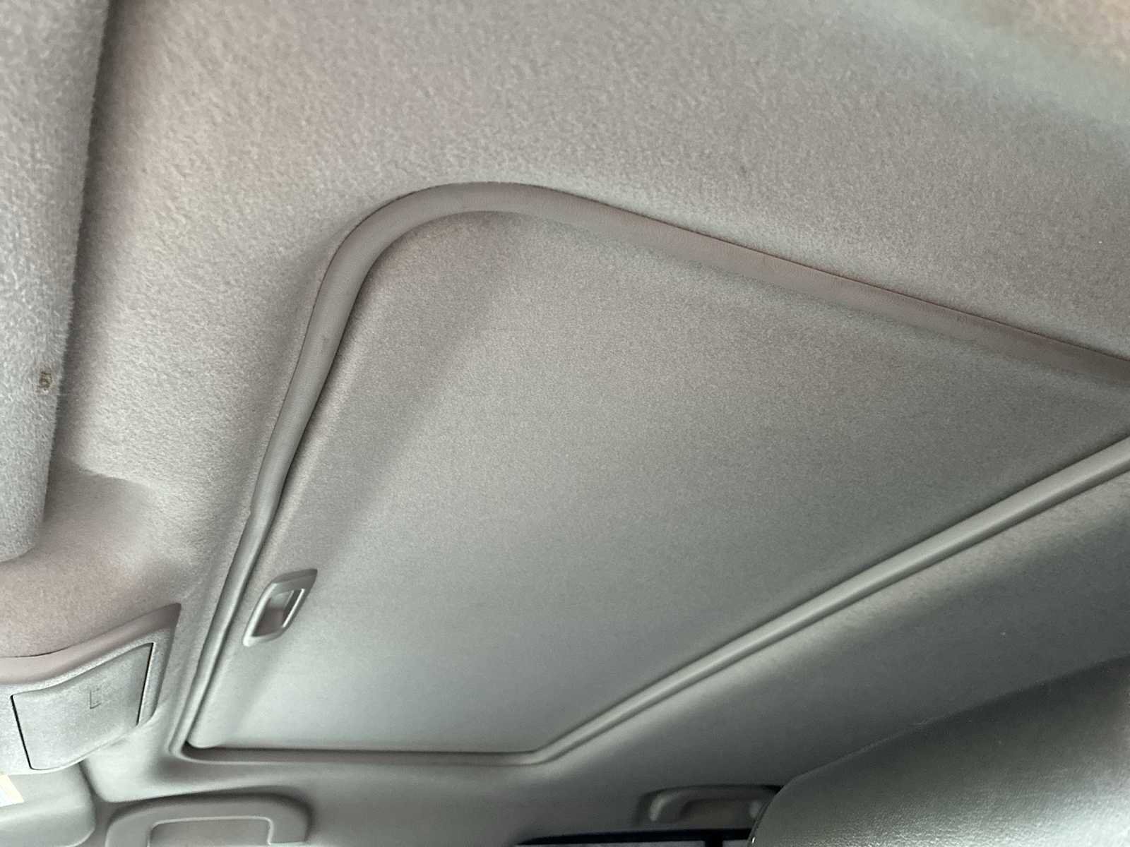 Used 2020 Nissan Frontier PRO-4X w/ Pro-4x Utility Package image 16