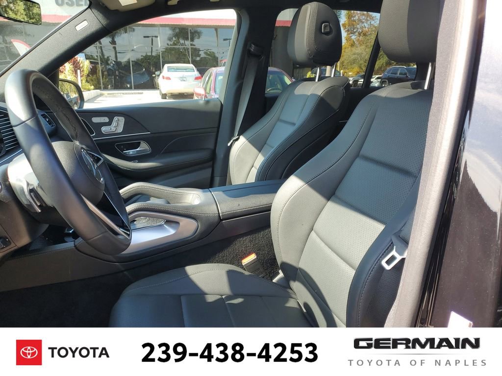 Used 2025 Mercedes-Benz GLE 450 4MATIC w/ AMG Line Exterior image 19
