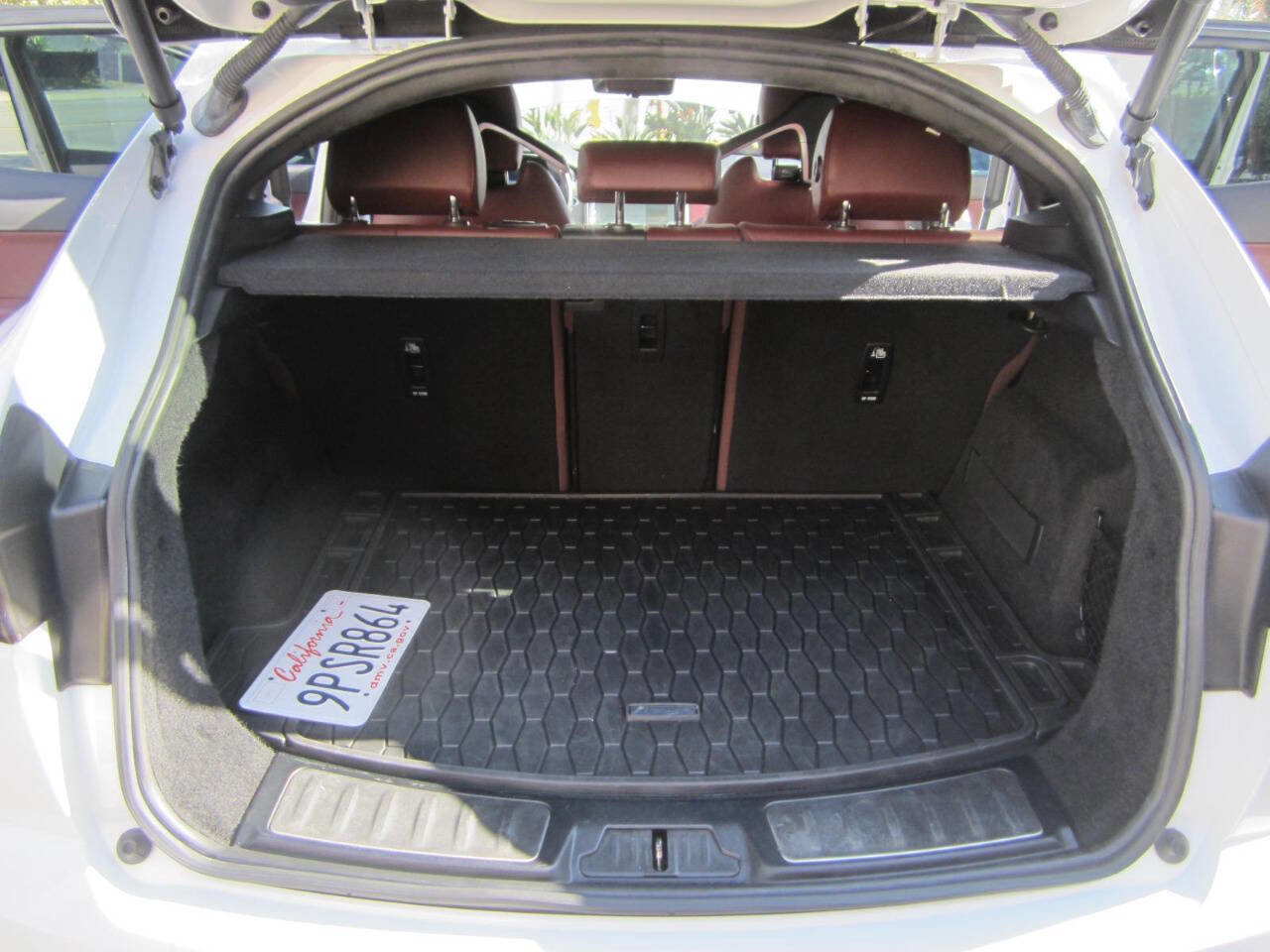 Used 2021 Jaguar E-PACE 300 Sport image 11