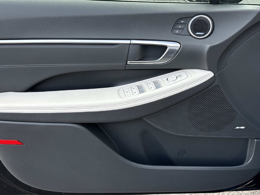 Used 2023 Hyundai Sonata Limited FWD image 18