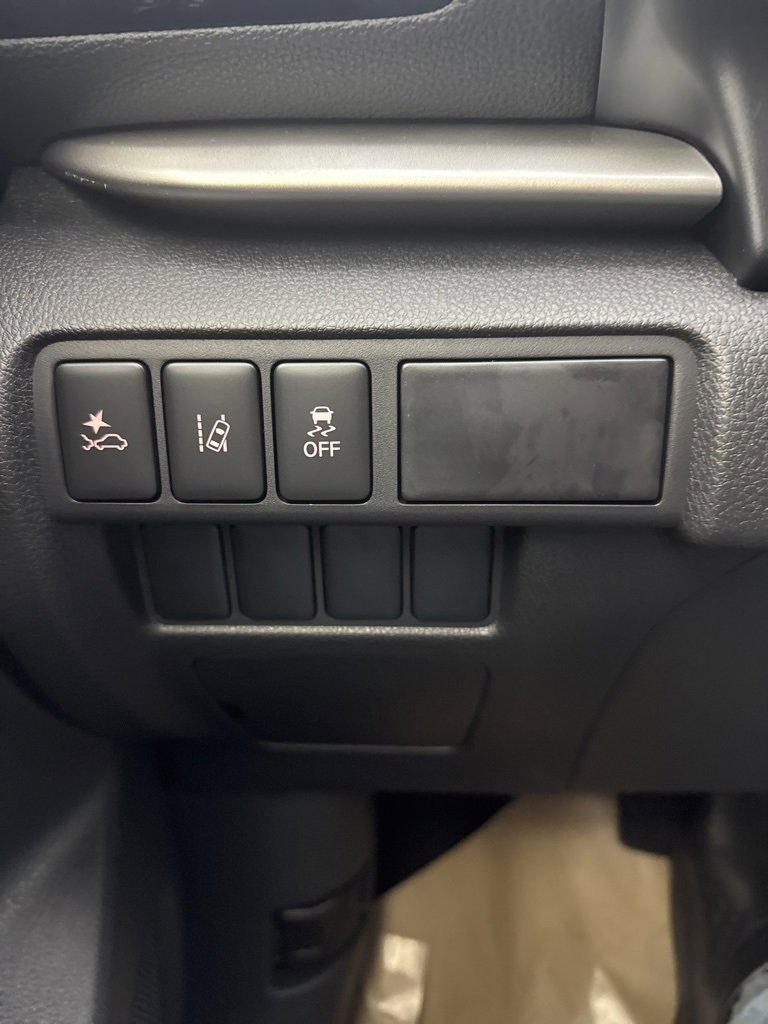 New 2026 Mitsubishi Eclipse Cross LE image 18