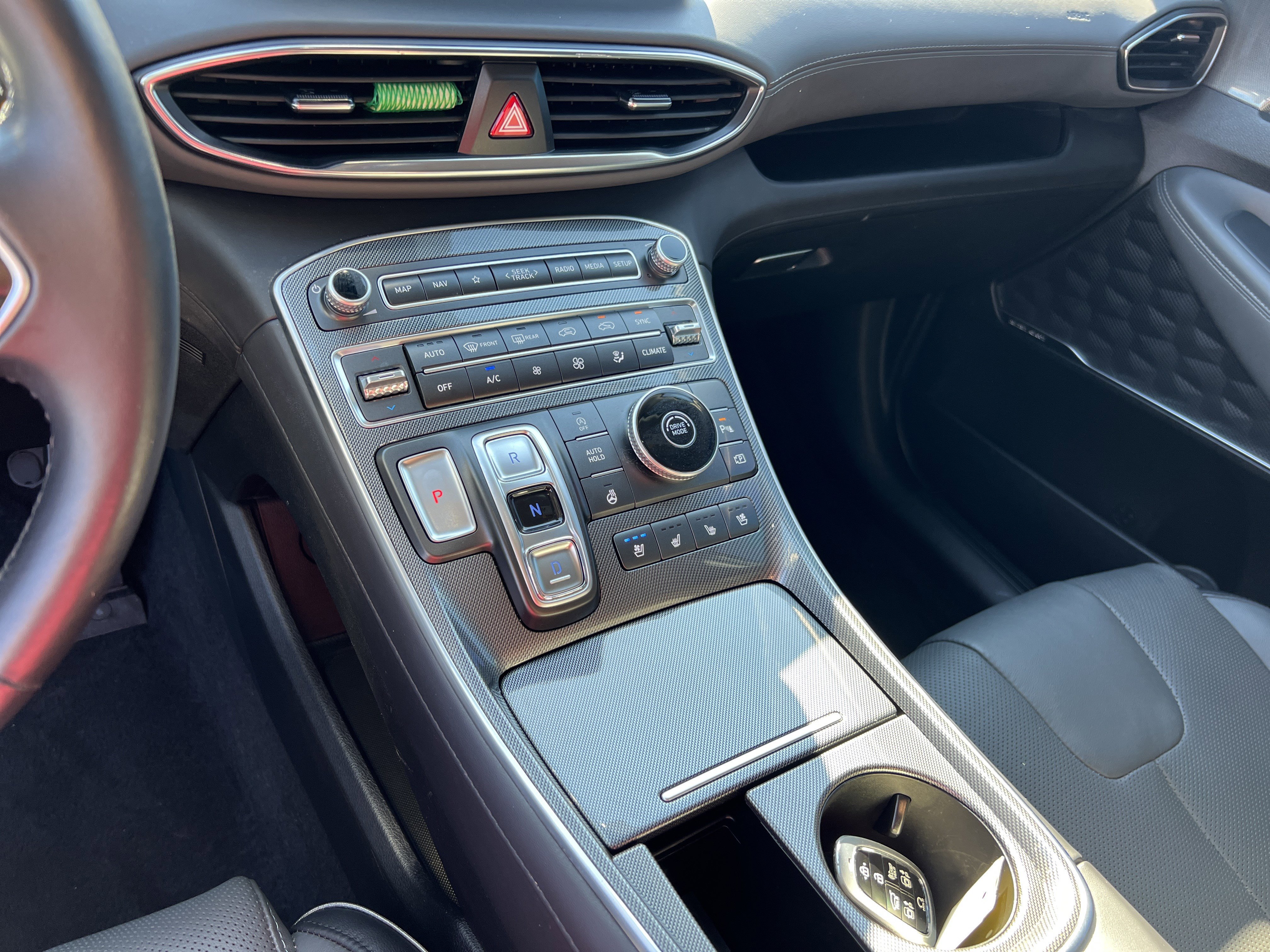 Used 2023 Hyundai Santa Fe Limited image 30