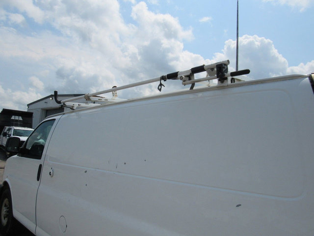 Used 2016 Chevrolet Express 2500 RWD image 24