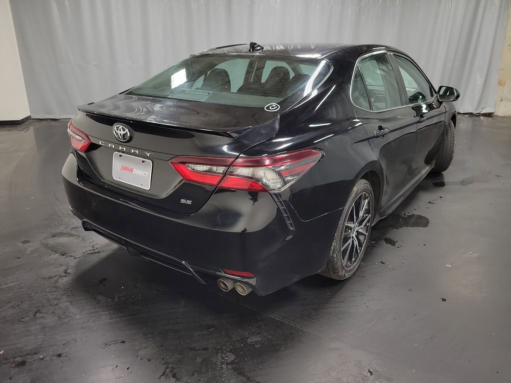 Used 2022 Toyota Camry SE FWD image 8