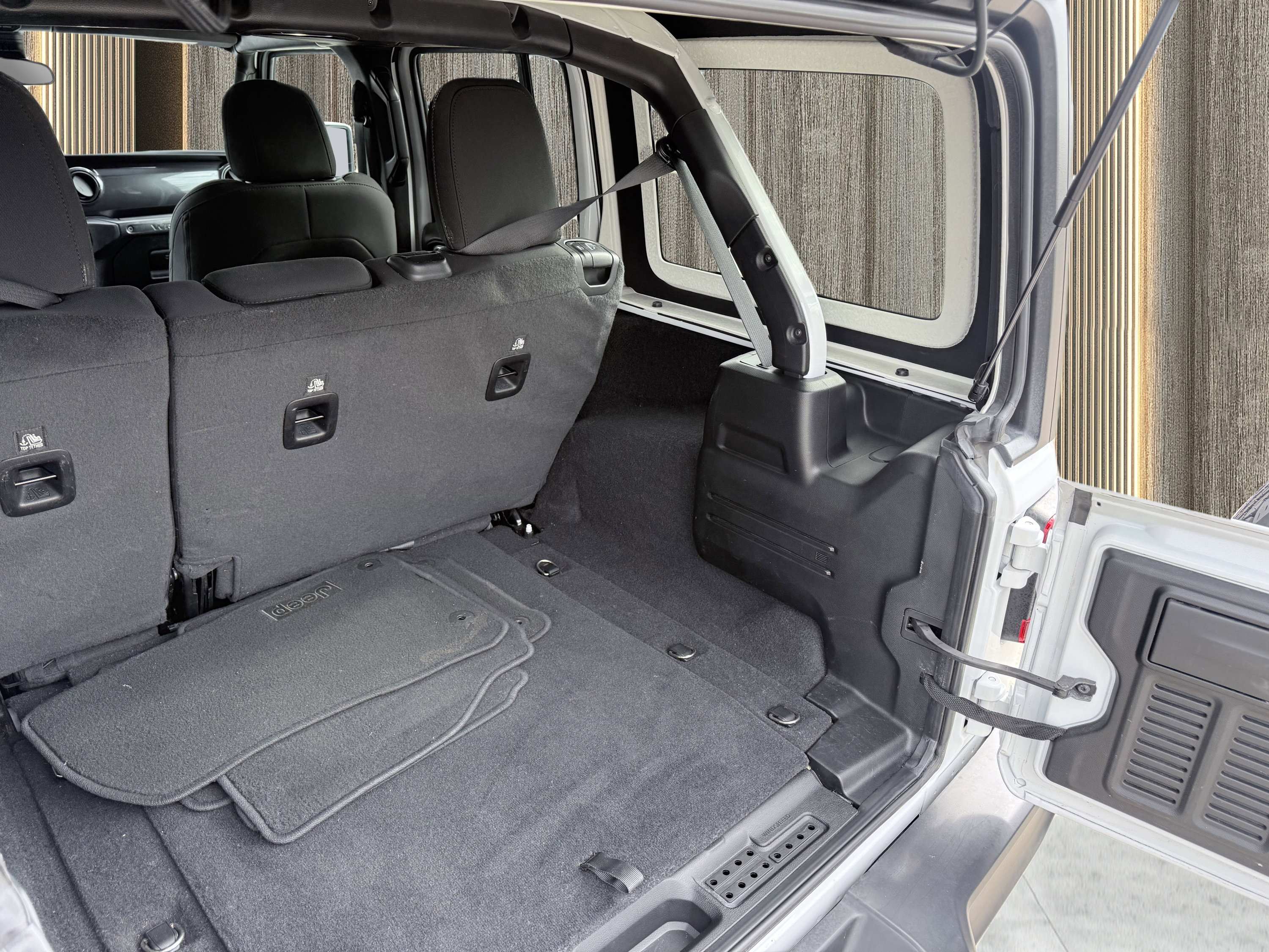 Used 2021 Jeep Wrangler Unlimited Sport AWD/4WD image 20