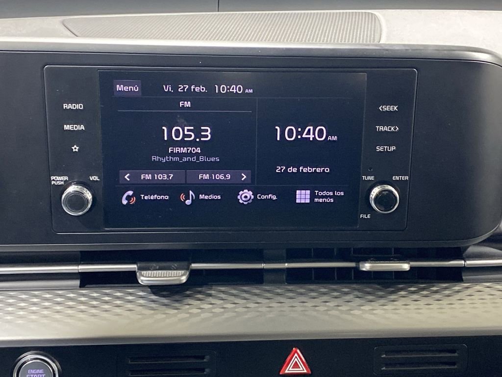 Used 2024 Kia Carnival LX image 12