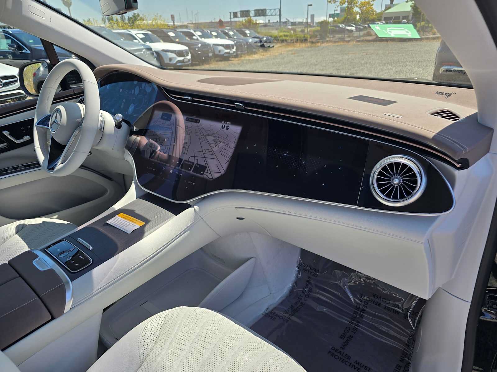 New 2026 Mercedes-Benz EQS 400 4MATIC SUV image 10