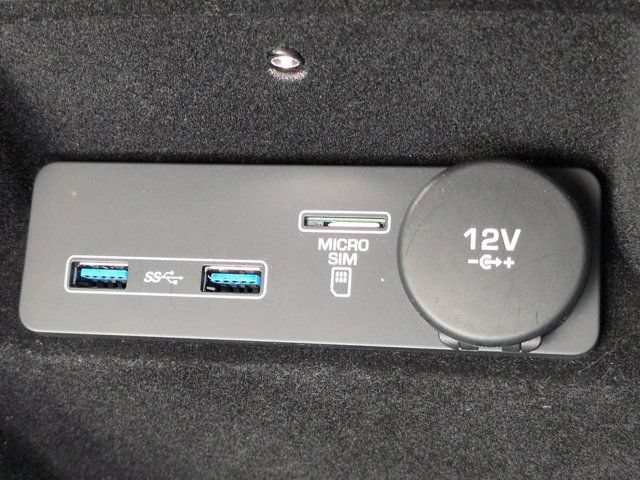 Used 2018 Jaguar E-PACE SE AWD/4WD image 23