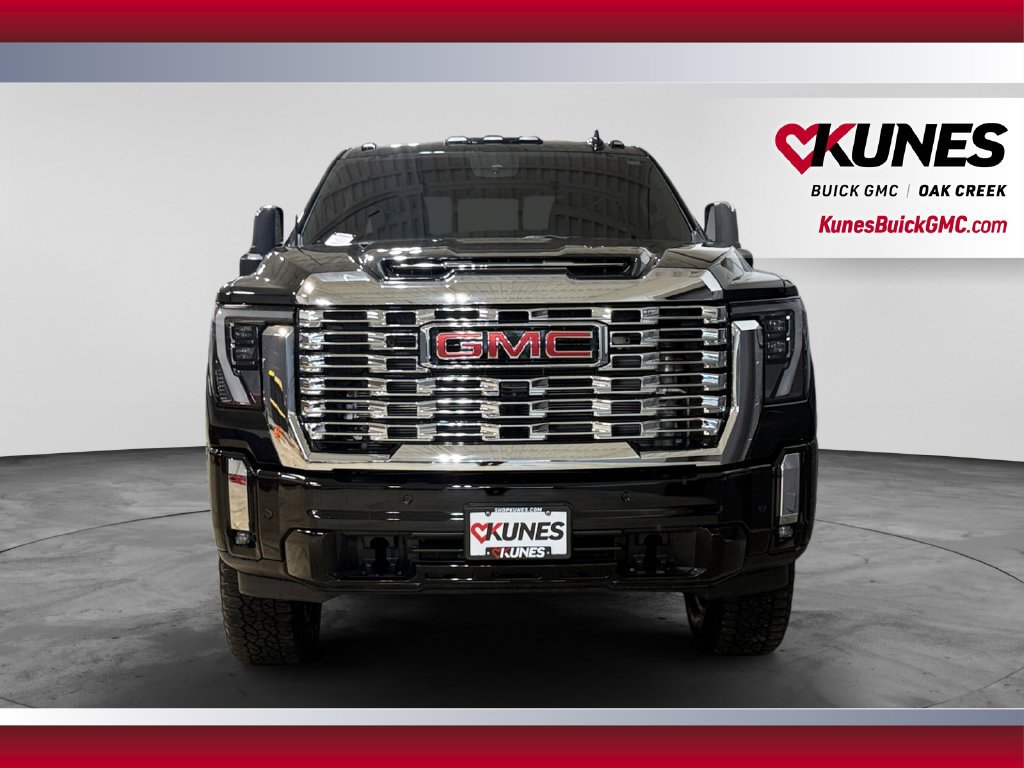 Used 2025 GMC Sierra 2500 Denali w/ Denali Reserve Package AWD/4WD image 3