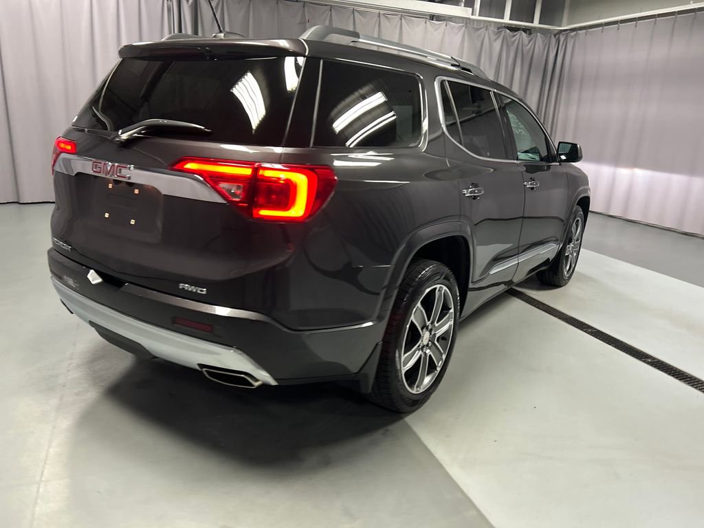 Used 2017 GMC Acadia Denali w/ Technology Package image 7